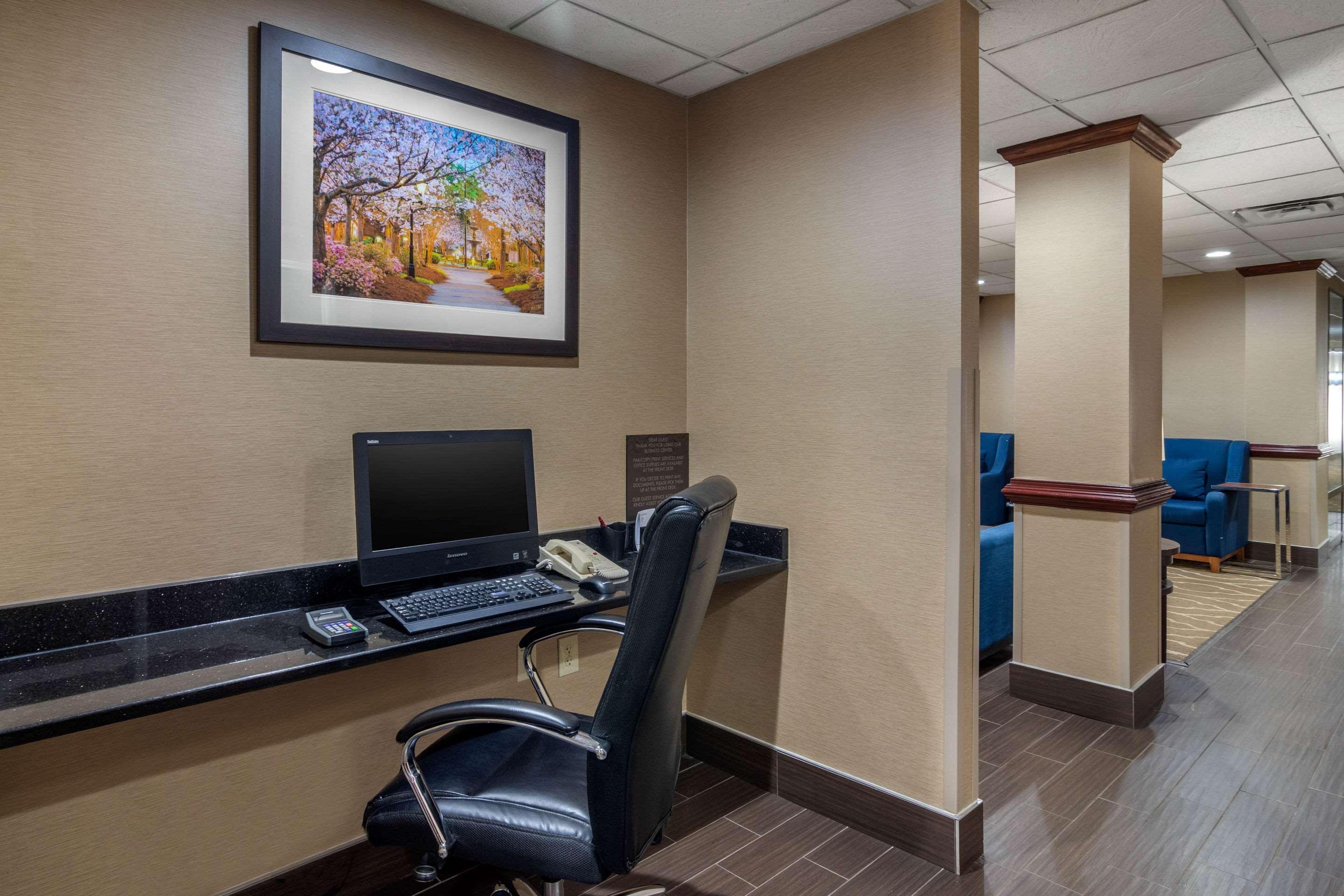 Comfort Suites Woodstock - Atlanta North Екстер'єр фото